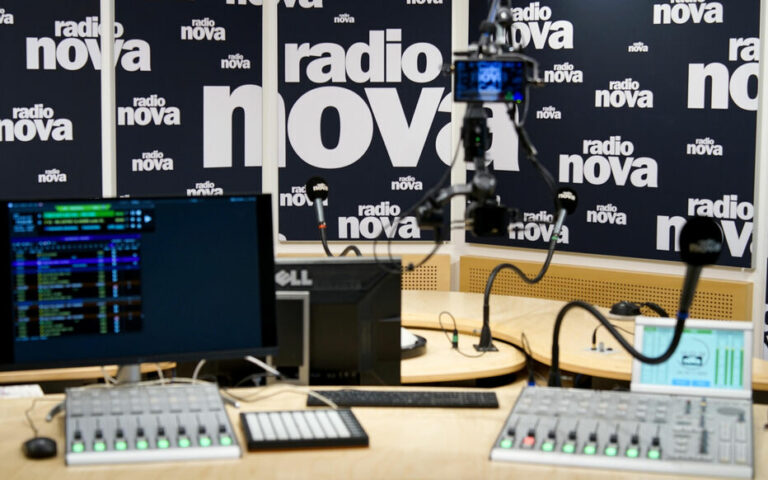 Radio Nova veut sa chaîne de télévision TNT : Matthieu Pigasse candidat à une fréquence